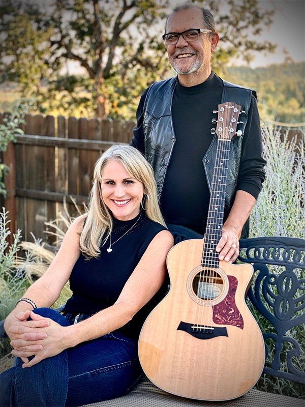 Just a Duo performs at Pebblestone Cellars