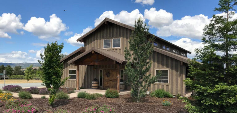 Pebblestone Tasting Room the Barn