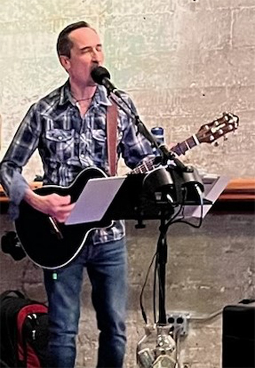 John Ivey performs at Pebblestone Cellars